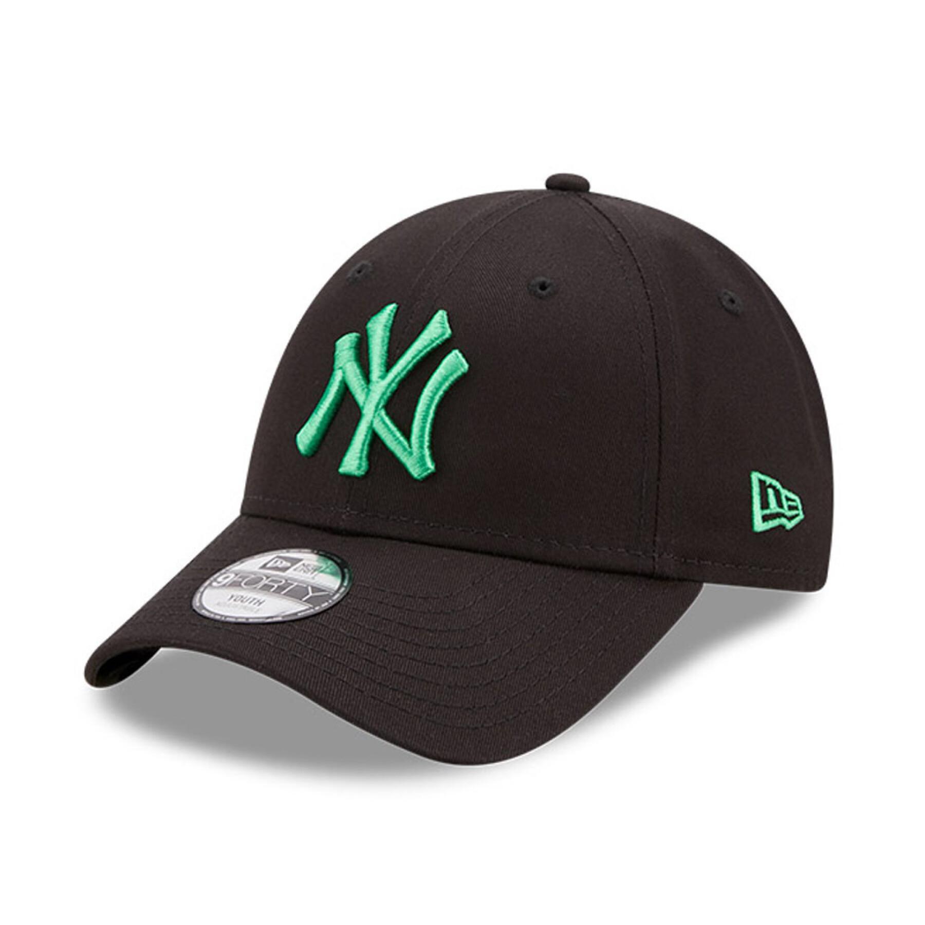 9forty kindermuts New York Yankees league essential