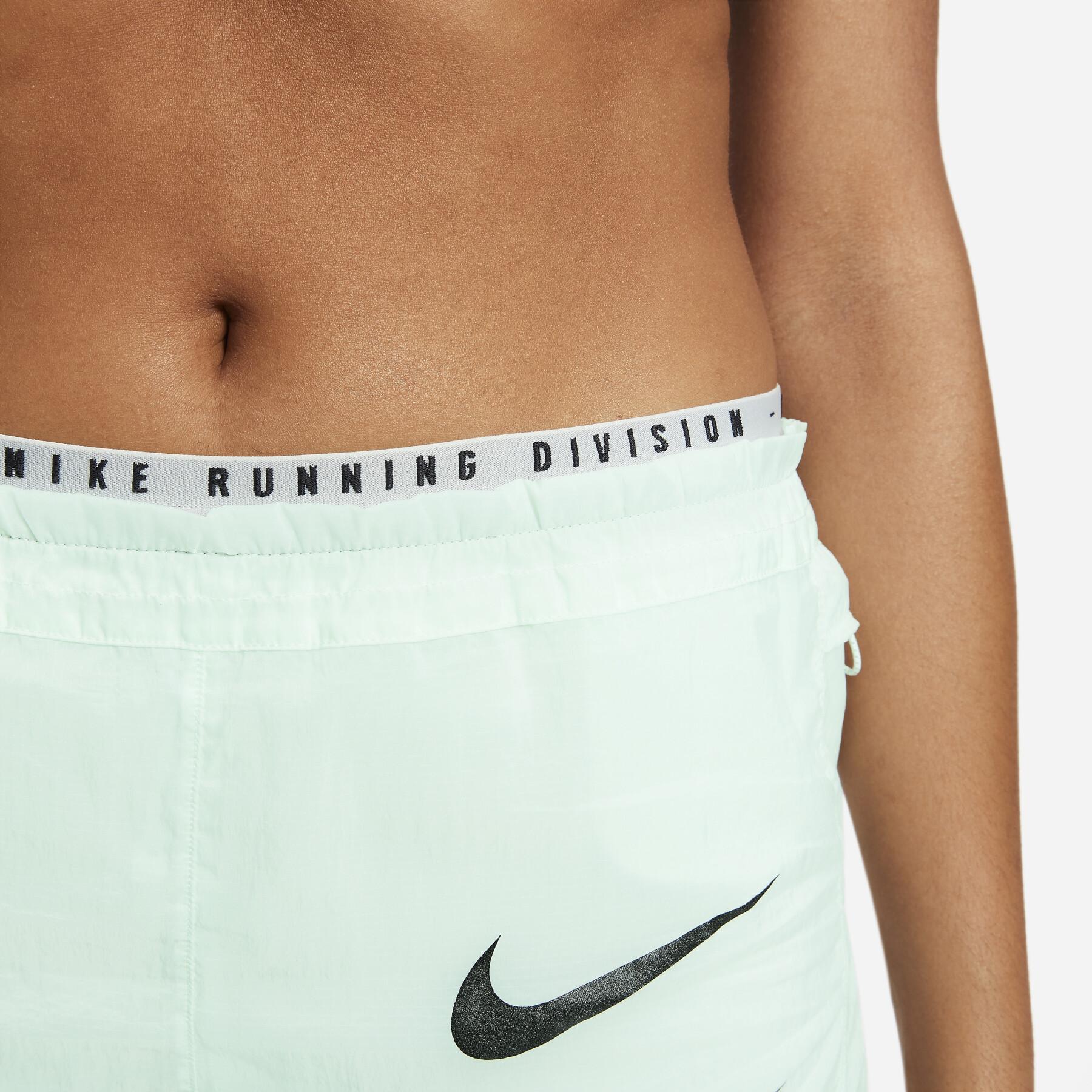 Dames shorts Nike Tempo Luxe Run Division